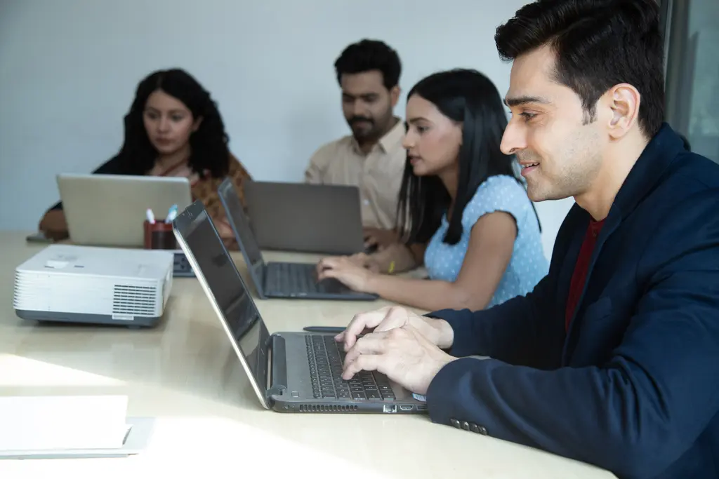 First-Party-Daten in 21 Tagen: 10 Aufgaben für mehr Pipeline ohne Influencer