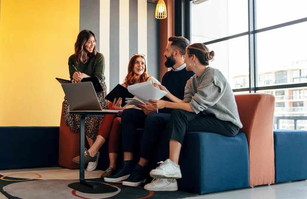 Die 5 wichtigsten Merkmale von Tools zur Zusammenarbeit und Kommunikation in Großunternehmen
