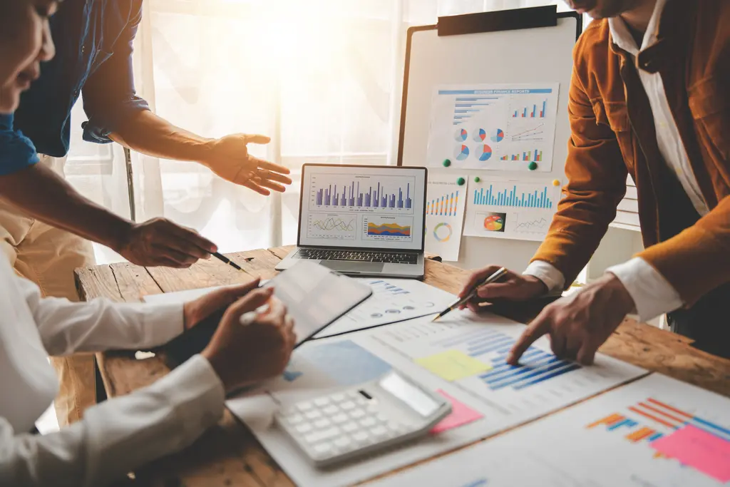 B2B-Marketing ohne Influencer: 5 datenbasierte Wege zu mehr Pipeline