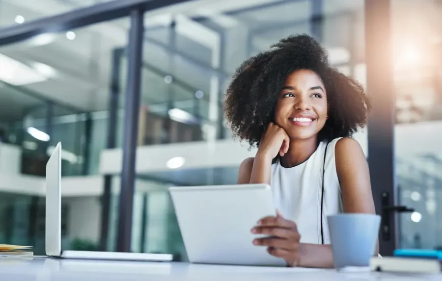 Die 10 wichtigsten Eigenschaften von HR-Software für mittlere Unternehmen