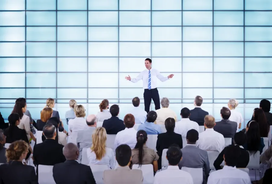 Bitrix24 vs. Monday.com – Welches ist das beste CRM-System?