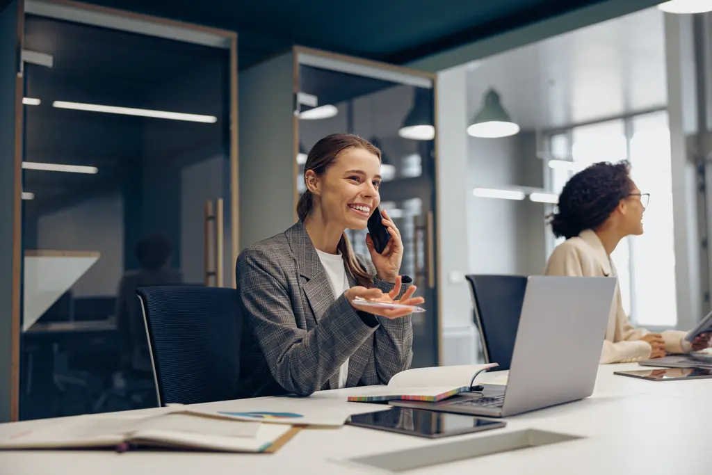 E-Mail und Telefon als Kommunikationsmittel effektiv nutzen
