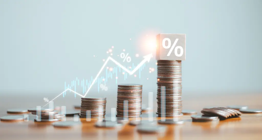7 Möglichkeiten, um mit KI Geld zu verdienen