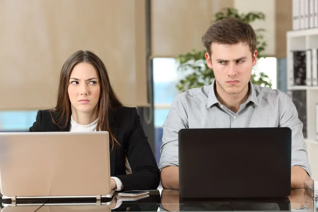 8 Goldene HR-Tipps: Konflikte am Arbeitsplatz lösen
