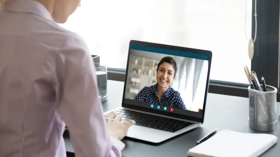 7 Expertentipps für virtuelle Bewerbungsgespräche