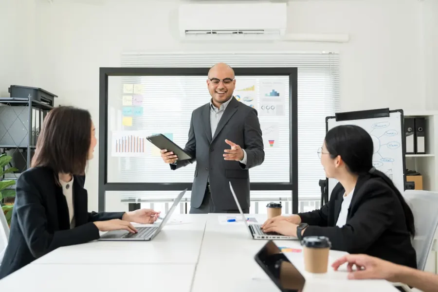 Ziele statt Aufgaben delegieren: 7 Schritte zu einem ergebnisorientierten Führungsstil