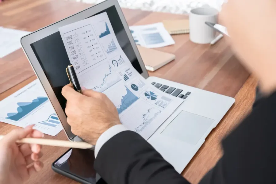 CRM-Analytik verstehen: Wie Daten intelligentere Geschäftsentscheidungen fördern